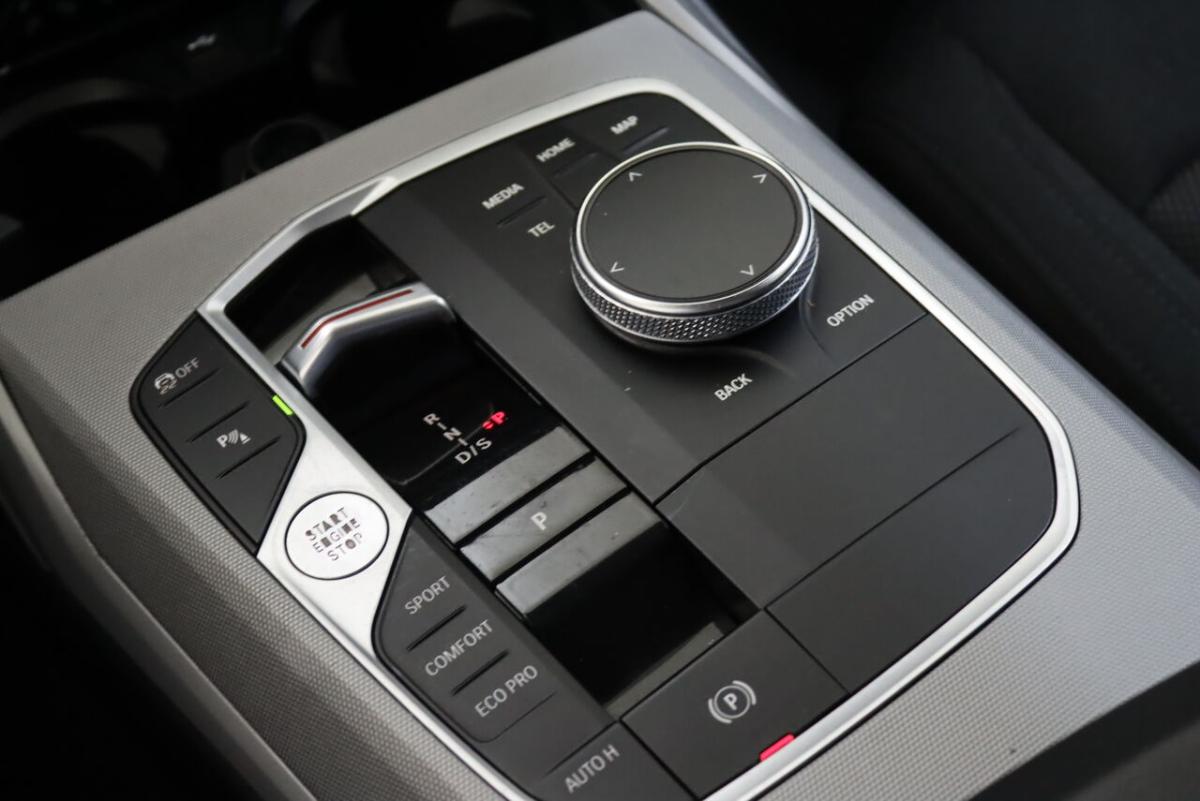bmw-serie-3-318d-touring-2022-diesel-1995cc