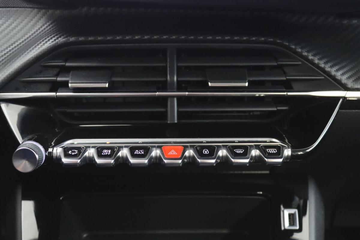 peugeot-208-1-2-puretech-2022-gasolina-1199cc