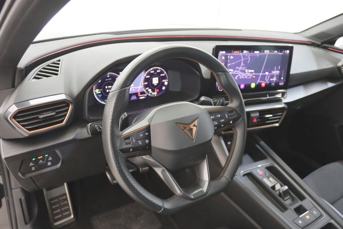 cupra-leon-sportstourer-2024-hibrido-1395cc
