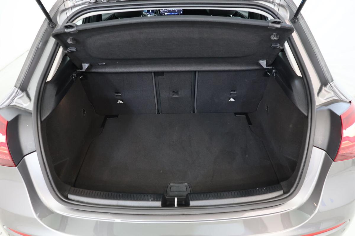 mercedes-benz-classe-a-2025-gasolina-1332cc