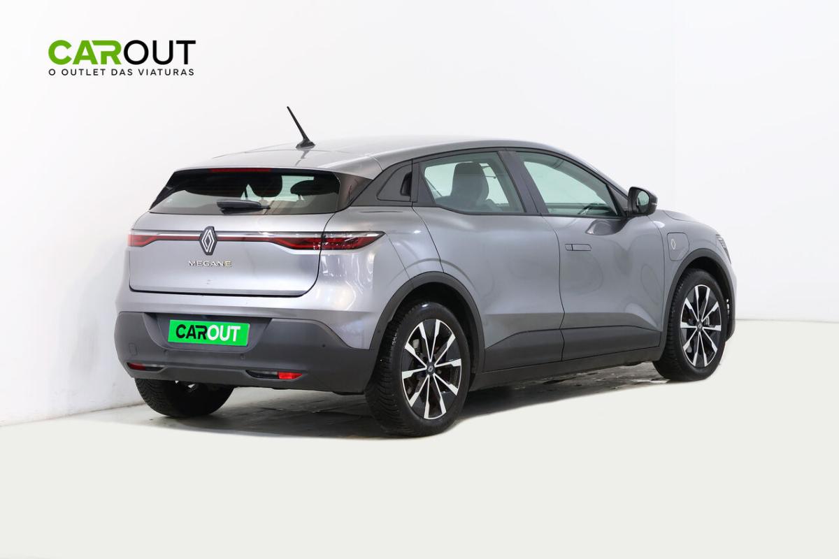 renault-megane-e-tech-2023-eletrico-0cc