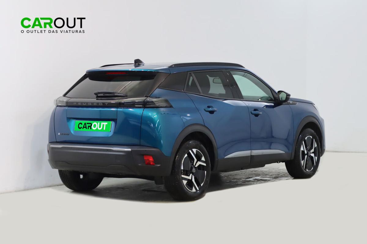 peugeot-e-2008-2025-eletrico-0cc