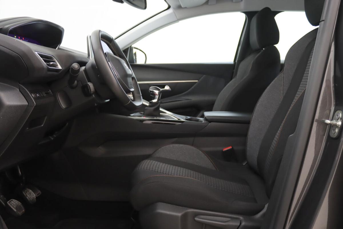 peugeot-3008-1-5-bluehdi-2022-diesel-1499cc