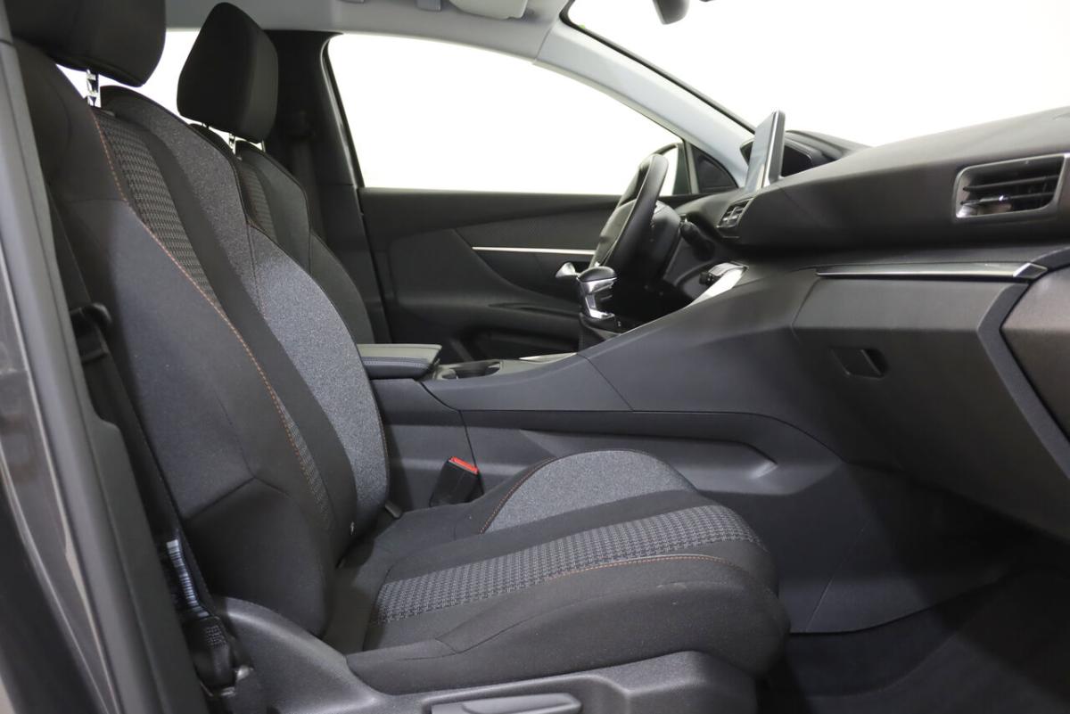 peugeot-3008-1-5-bluehdi-2022-diesel-1499cc