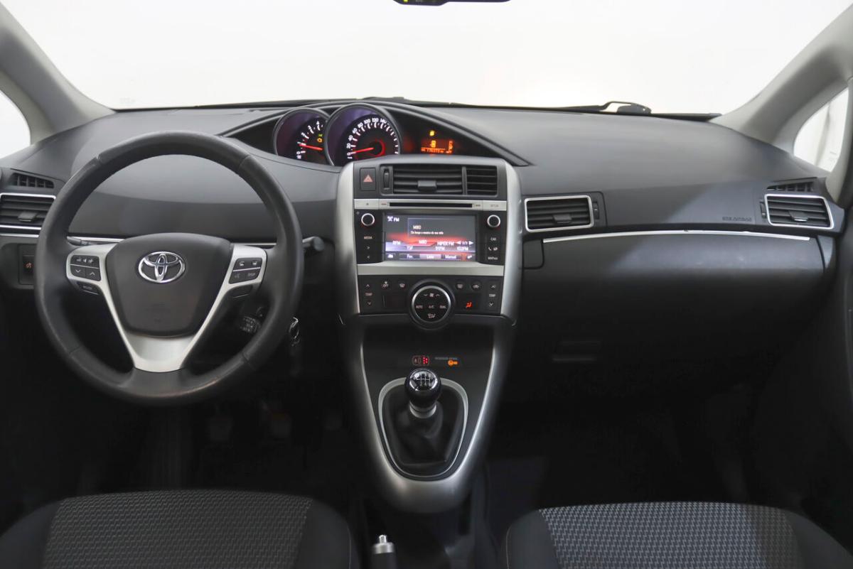 toyota-verso-1-6-d-2014-diesel-1598cc