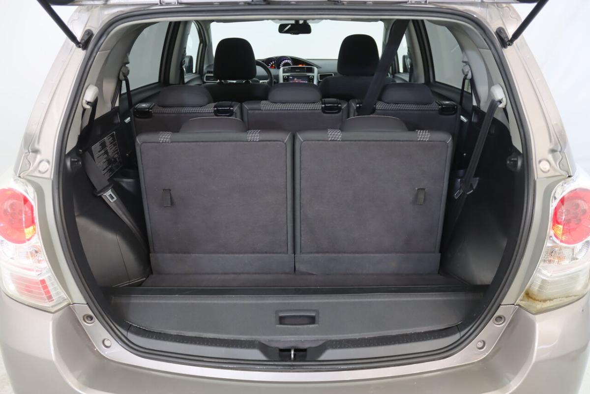 toyota-verso-1-6-d-2014-diesel-1598cc