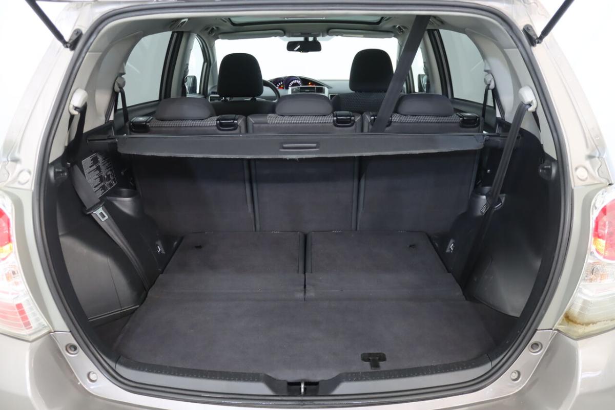 toyota-verso-1-6-d-2014-diesel-1598cc