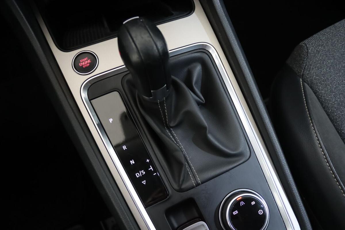 seat-ateca-1-5-tsi-2022-gasolina-1498cc