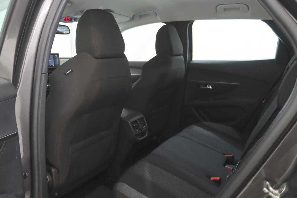 peugeot-3008-1-5-bluehdi-2022-diesel-1499cc