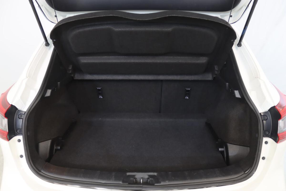 nissan-qashqai-1-5-dci-115cv-dct-2019-diesel-1461cc