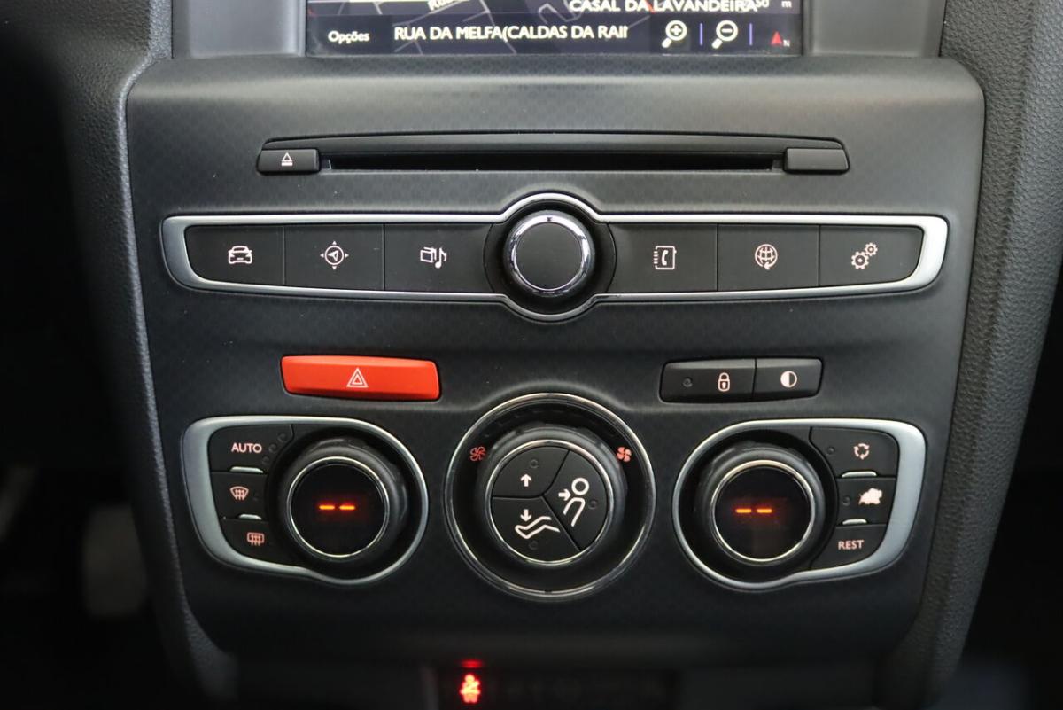 ds-ds-4-1-6-bluehdi-2016-diesel-1560cc