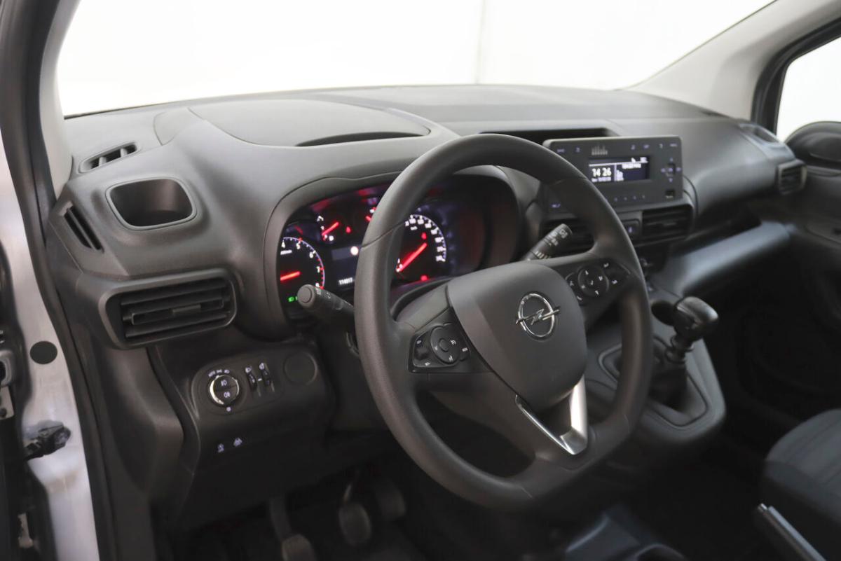 opel-combo-1-5-2022-diesel-1499cc