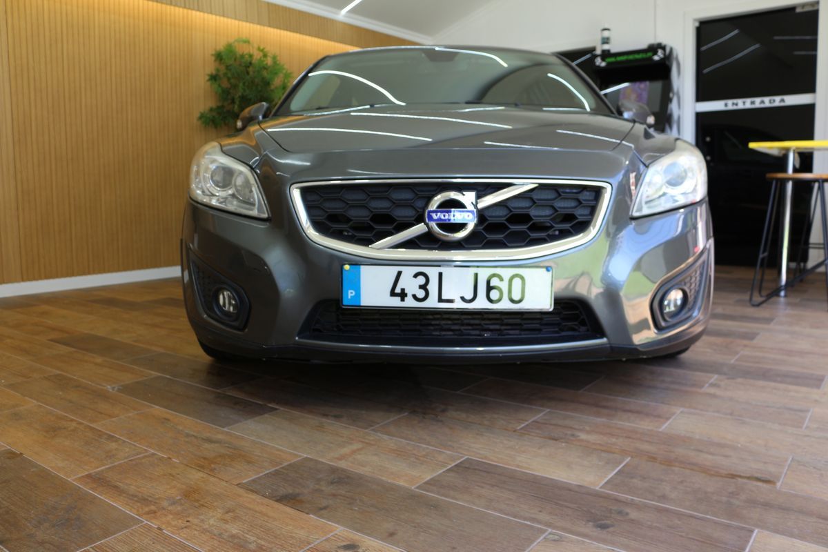 volvo-c30-2011-diesel-1560cc