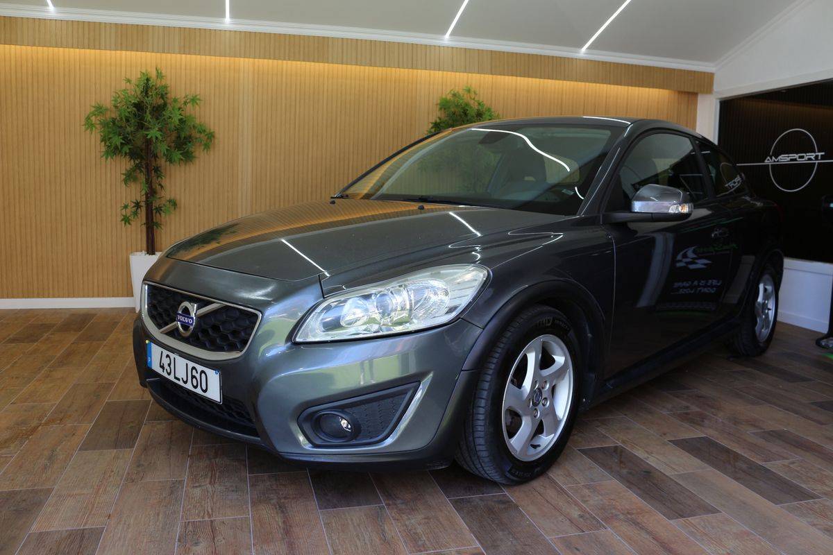 volvo-c30-2011-diesel-1560cc