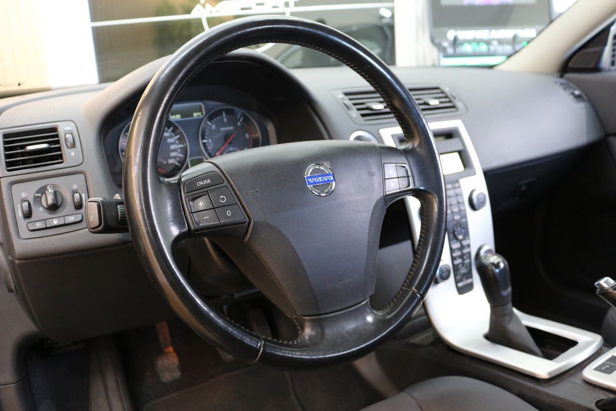 volvo-c30-2011-diesel-1560cc