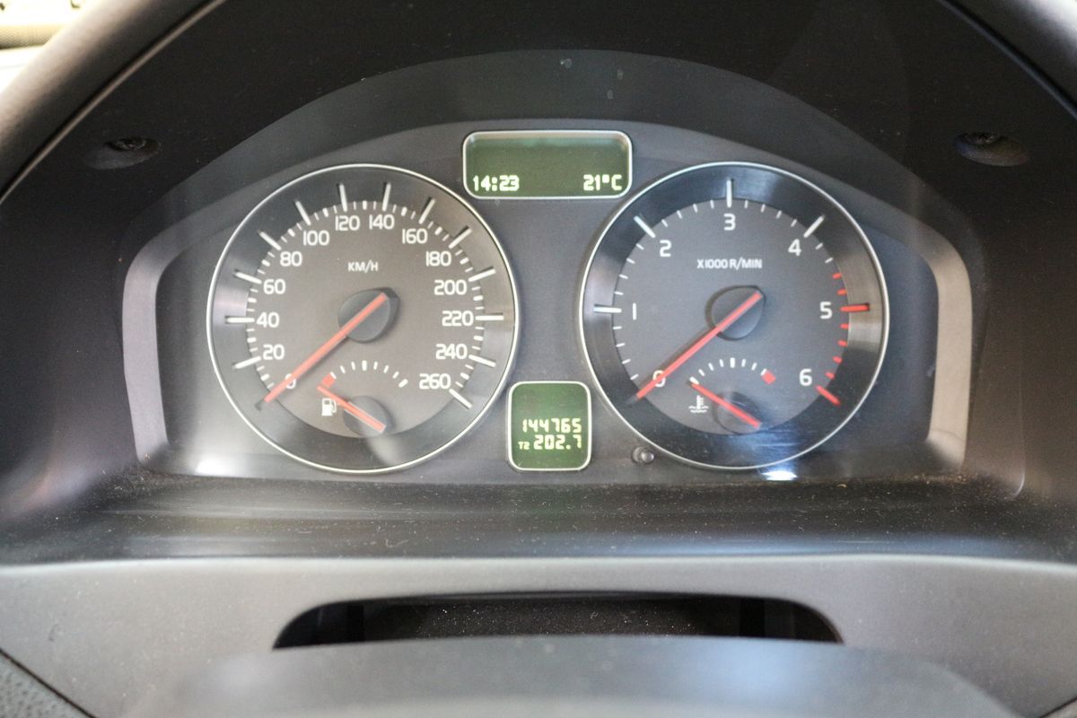 volvo-c30-2011-diesel-1560cc