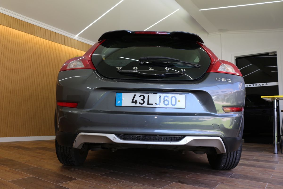 volvo-c30-2011-diesel-1560cc