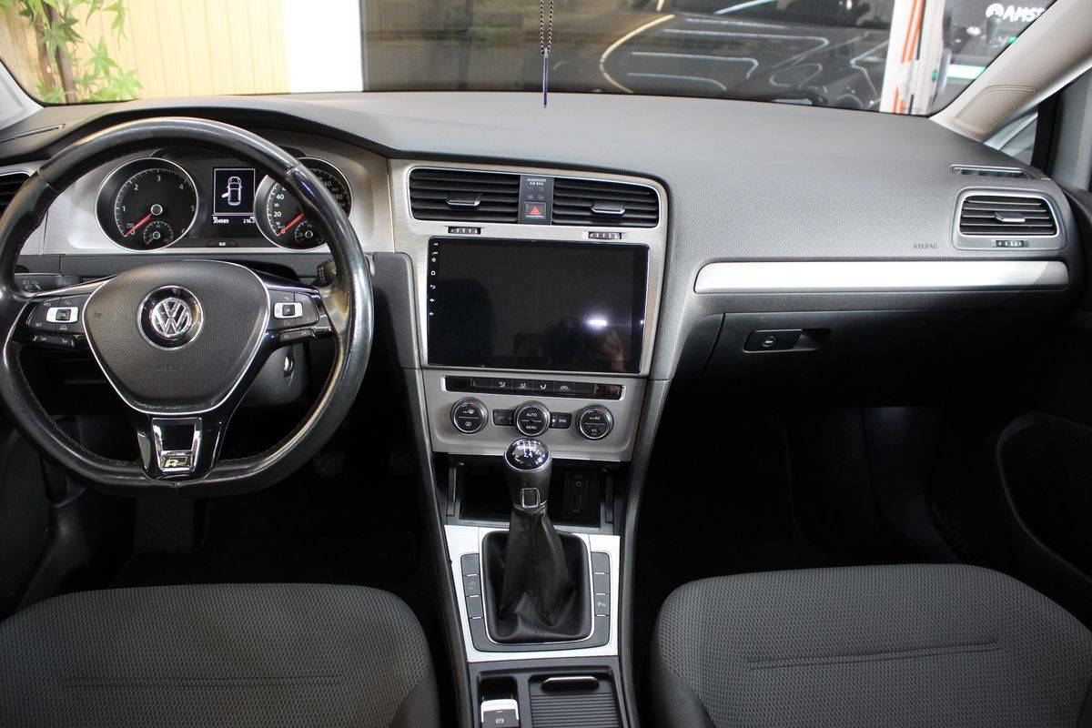 volkswagen-golf-2015-diesel-1598cc