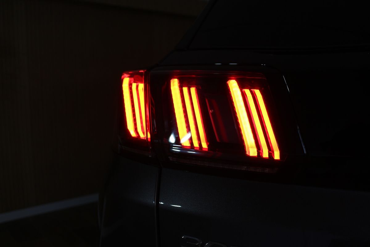 peugeot-3008-2021-hibrido-a-gasolina-1598cc