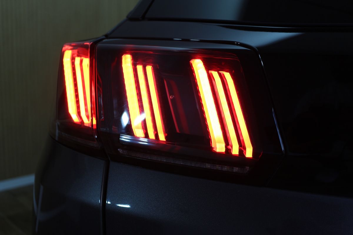 peugeot-3008-2021-hibrido-a-gasolina-1598cc
