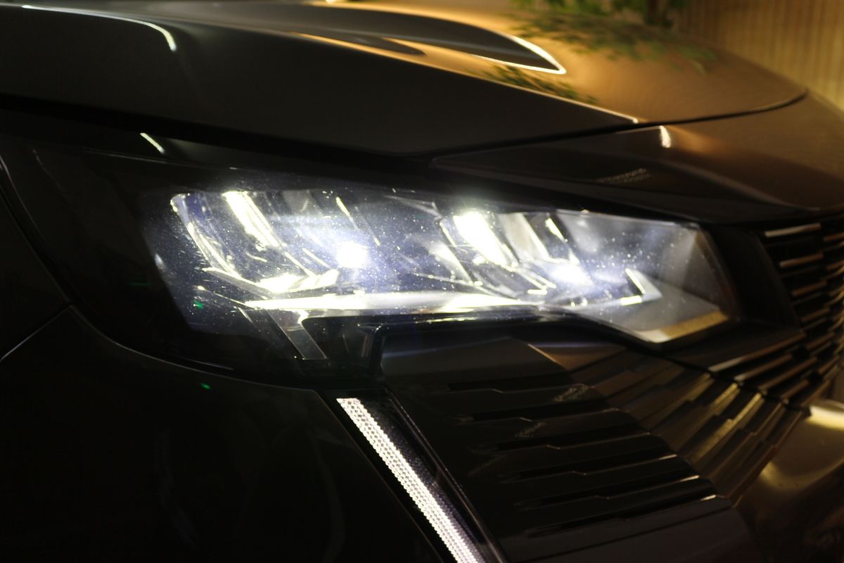peugeot-3008-2021-hibrido-a-gasolina-1598cc