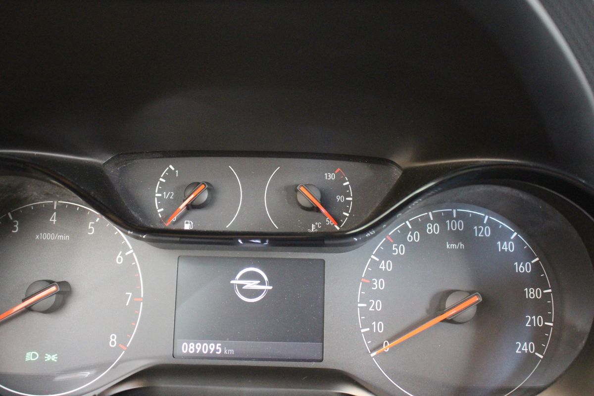 opel-corsa-2023-gasolina-1199cc