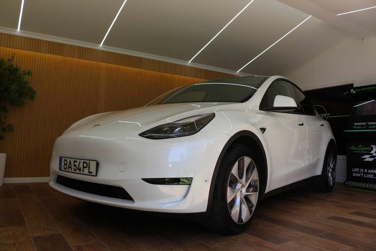 tesla-model-y-2023-eletrico-0cc