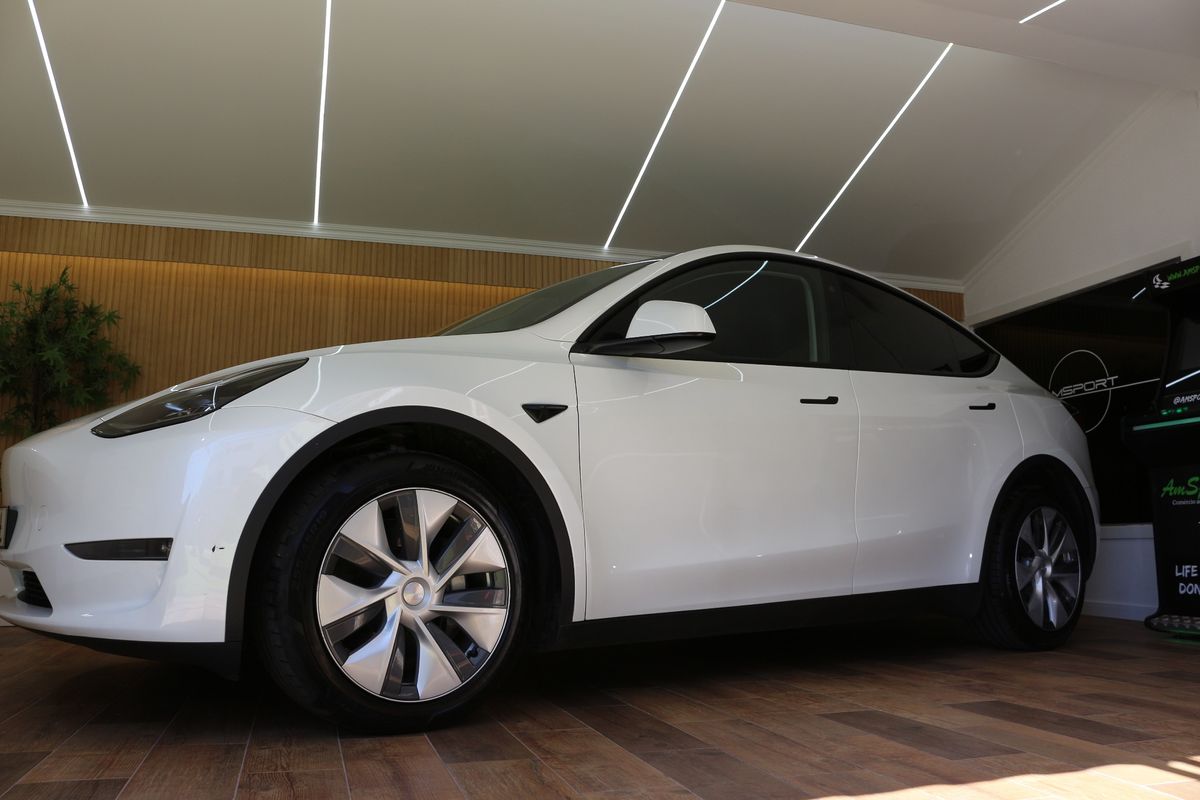 tesla-model-y-2023-eletrico-0cc
