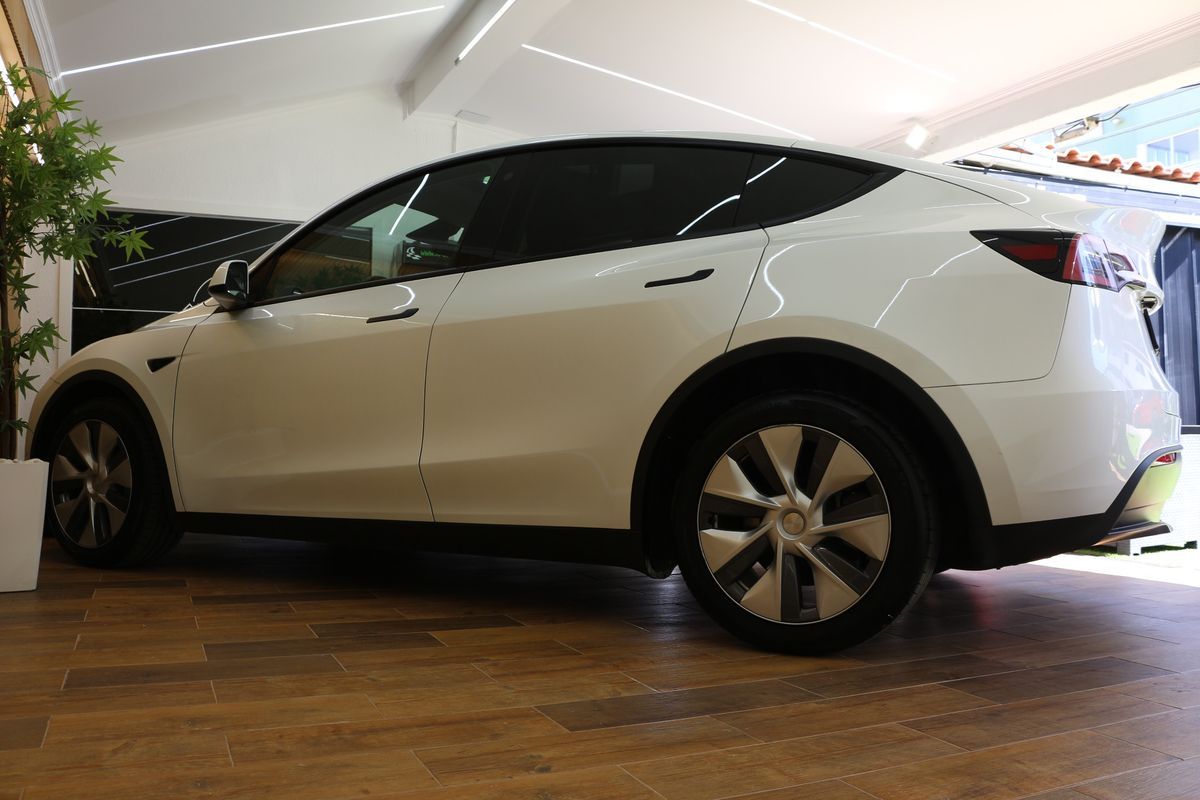 tesla-model-y-2023-eletrico-0cc