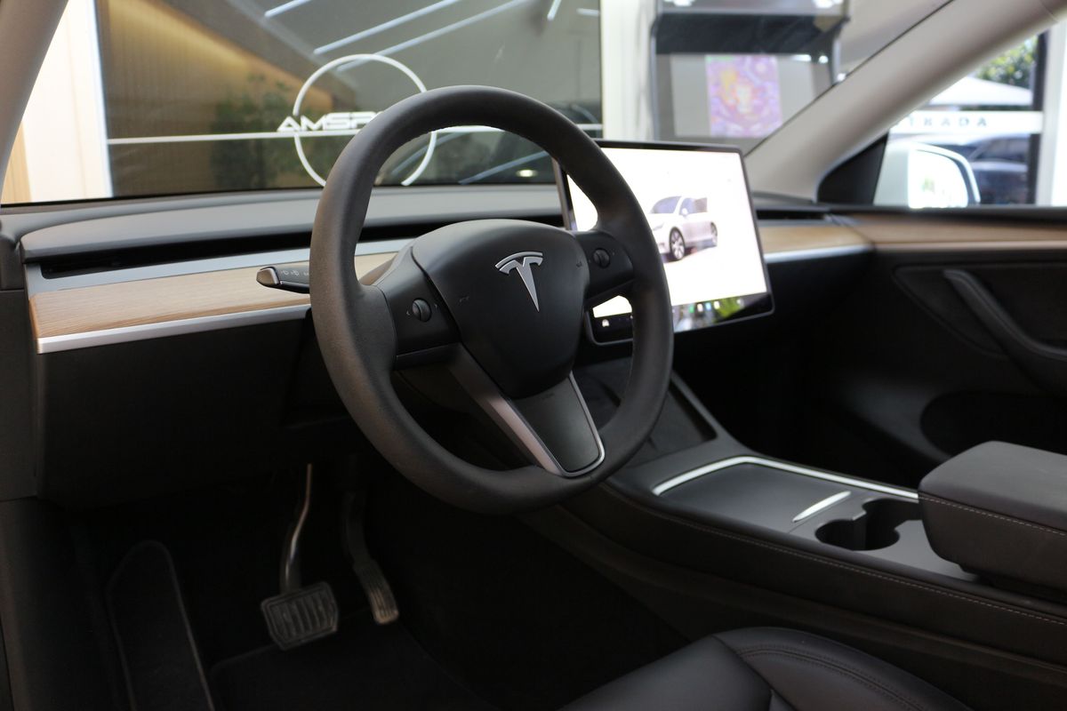 tesla-model-y-2023-eletrico-0cc