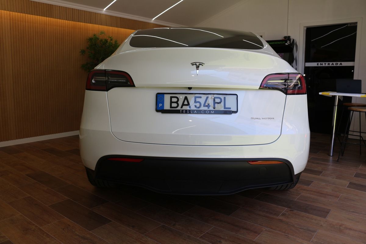 tesla-model-y-2023-eletrico-0cc