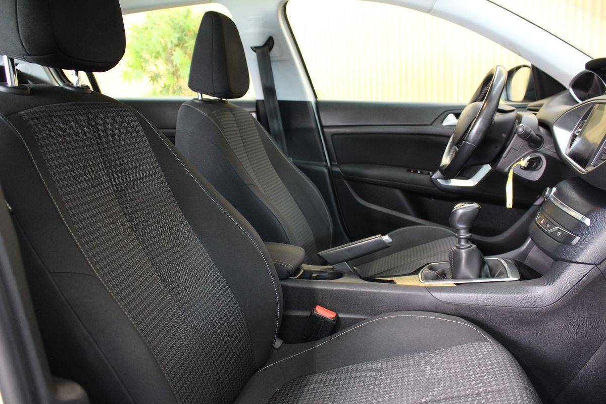 peugeot-308-2019-diesel-1499cc