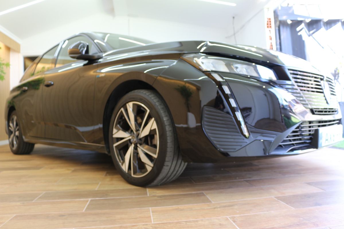 peugeot-308-sw-2023-hibrido-a-gasolina-1598cc