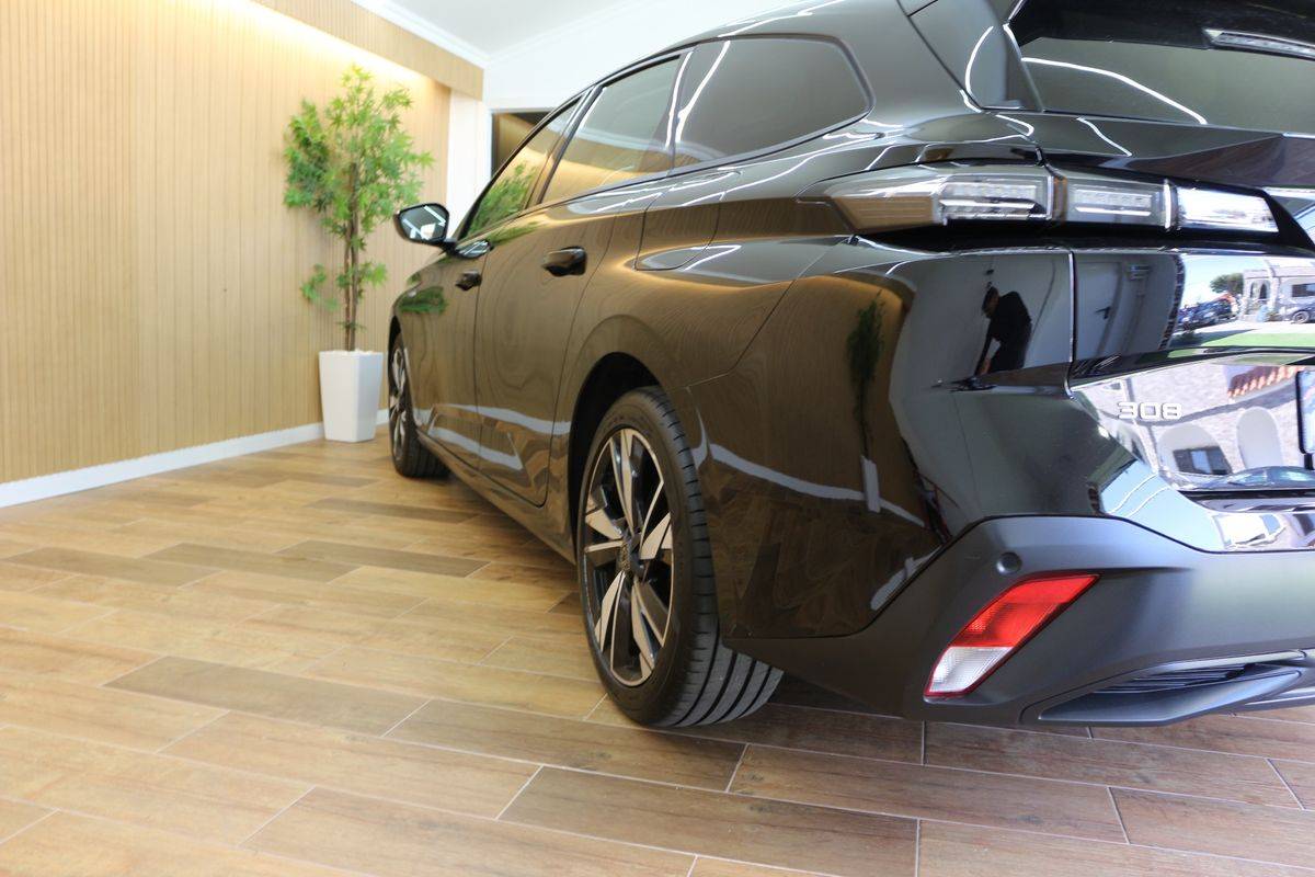 peugeot-308-sw-2023-hibrido-a-gasolina-1598cc
