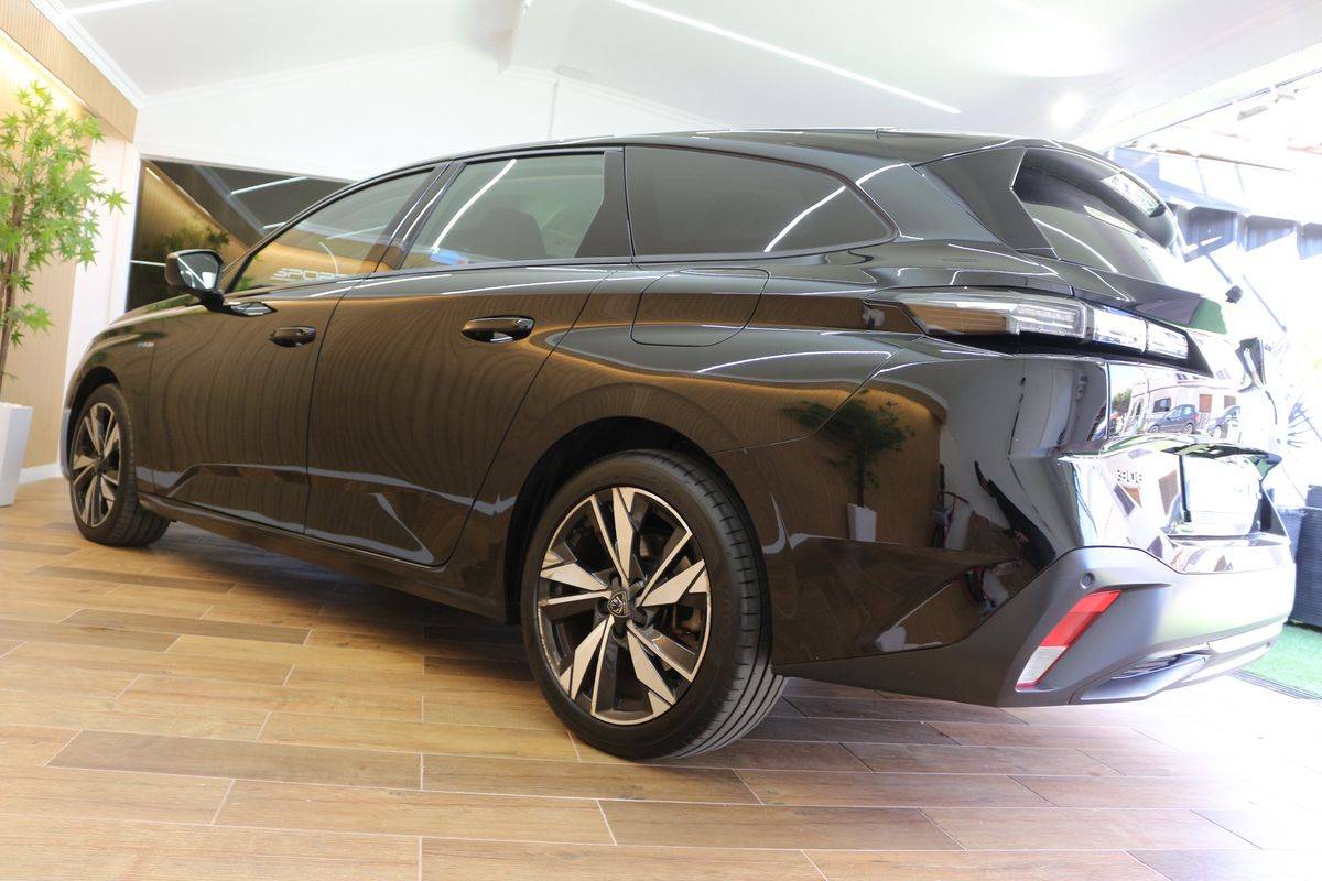 peugeot-308-sw-2023-hibrido-a-gasolina-1598cc