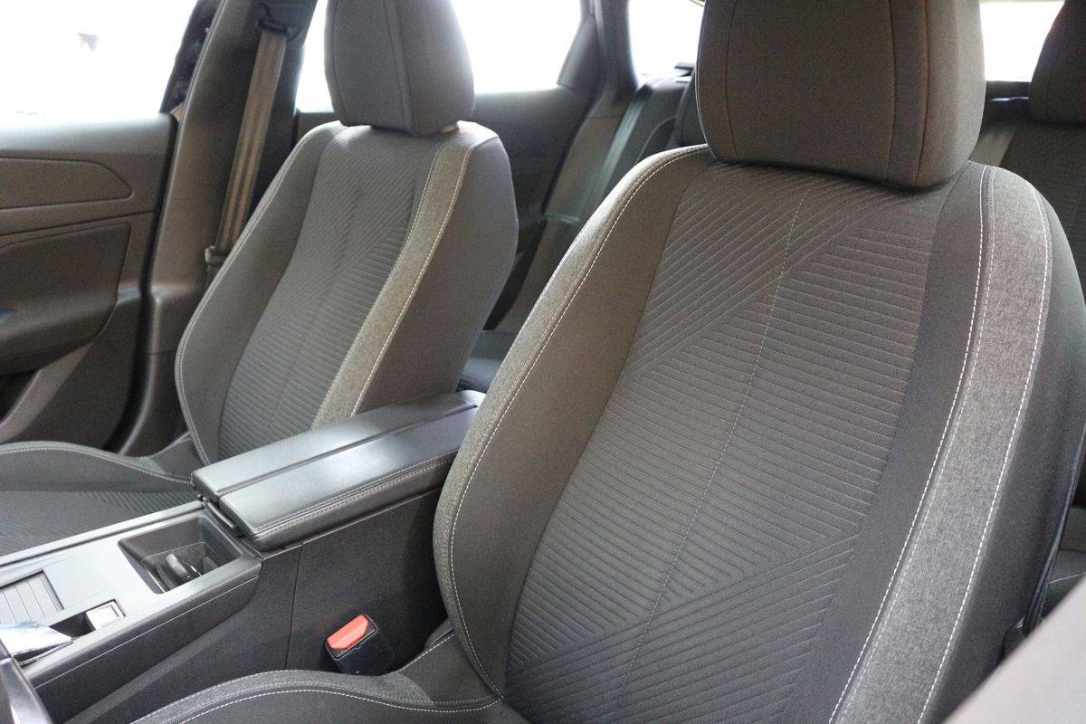peugeot-308-sw-2023-hibrido-a-gasolina-1598cc