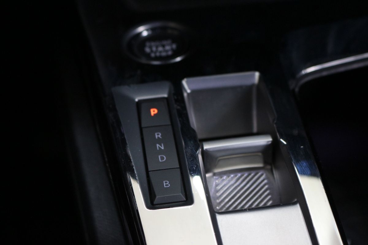 peugeot-308-sw-2023-hibrido-a-gasolina-1598cc