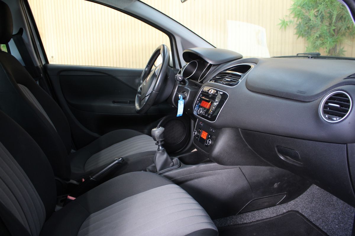 fiat-punto-2018-gasolina-1242cc