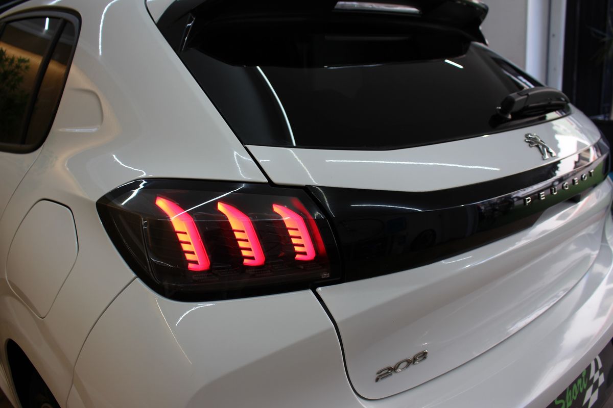 peugeot-208-2021-gasolina-1199cc