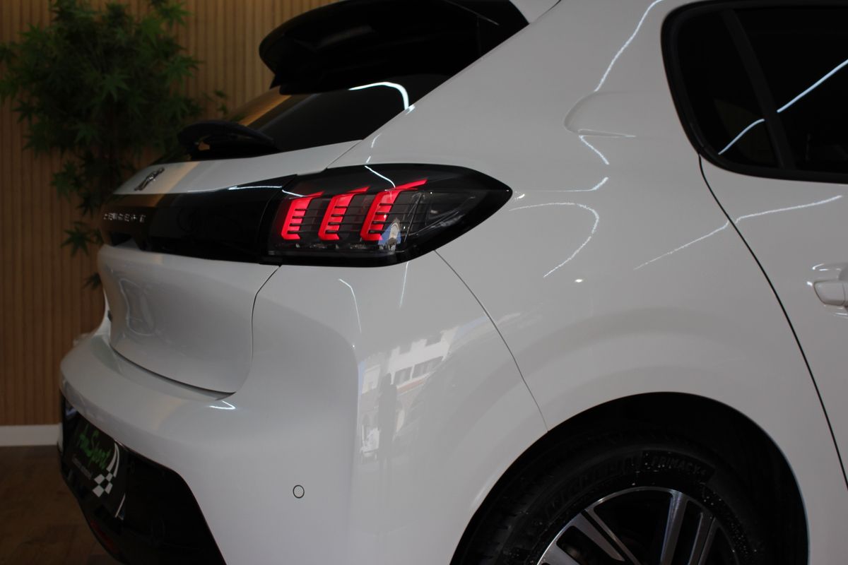 peugeot-208-2021-gasolina-1199cc