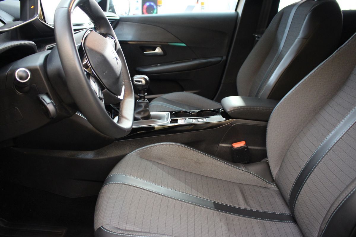 peugeot-208-2021-gasolina-1199cc