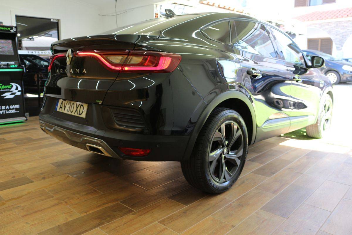 renault-arkana-2023-hibrido-a-gasolina-1332cc
