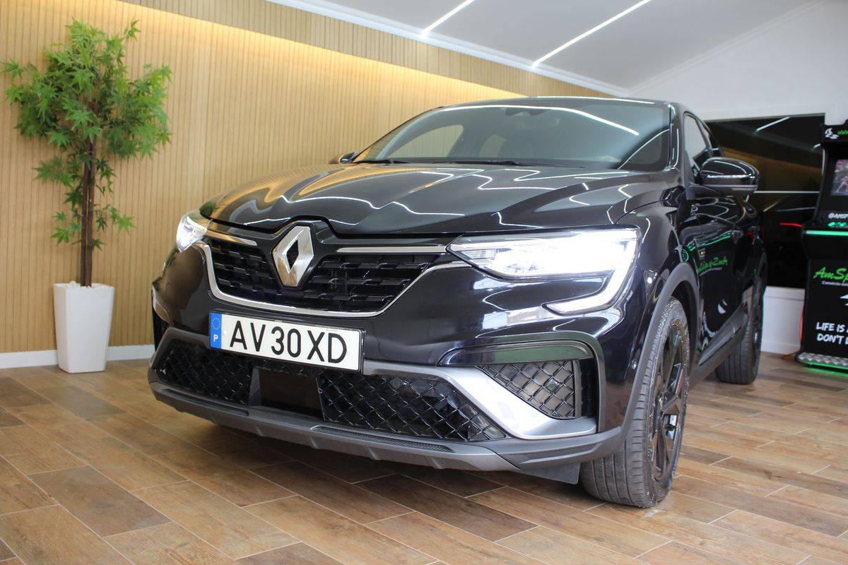 renault-arkana-2023-hibrido-a-gasolina-1332cc