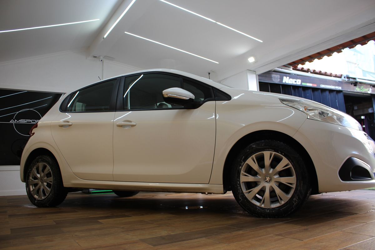 peugeot-208-2019-diesel-1500cc