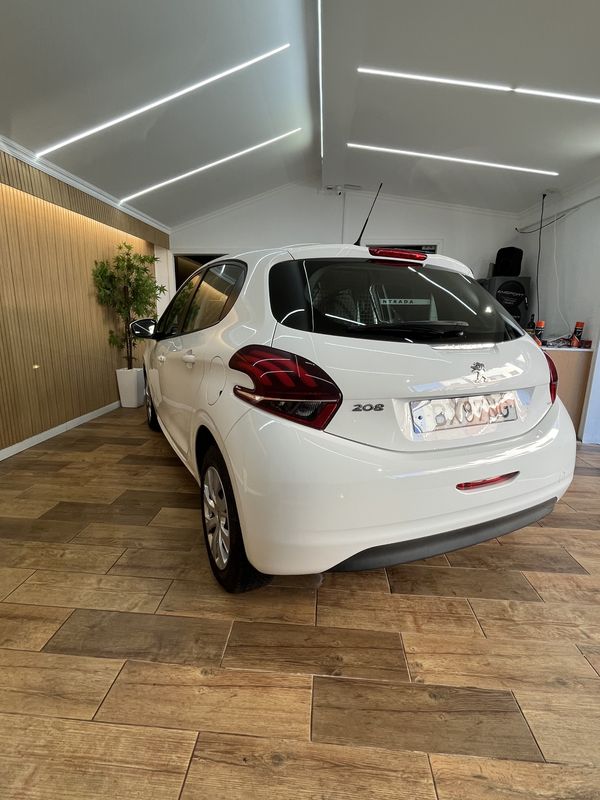 peugeot-208-2019-diesel-1500cc