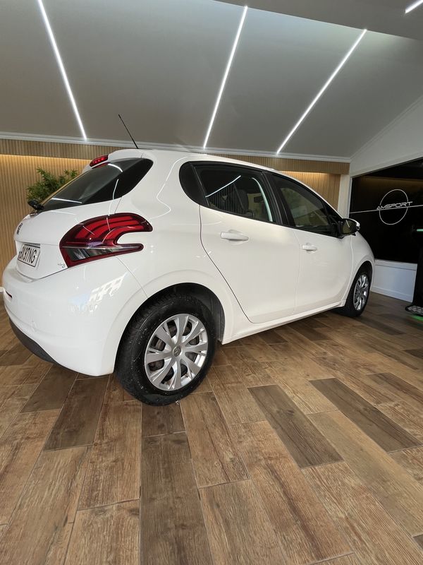 peugeot-208-2019-diesel-1500cc