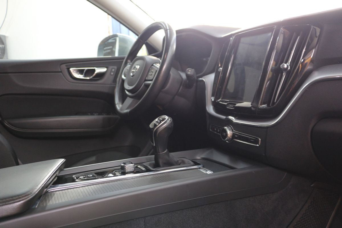 volvo-xc40-2020-diesel-1969cc