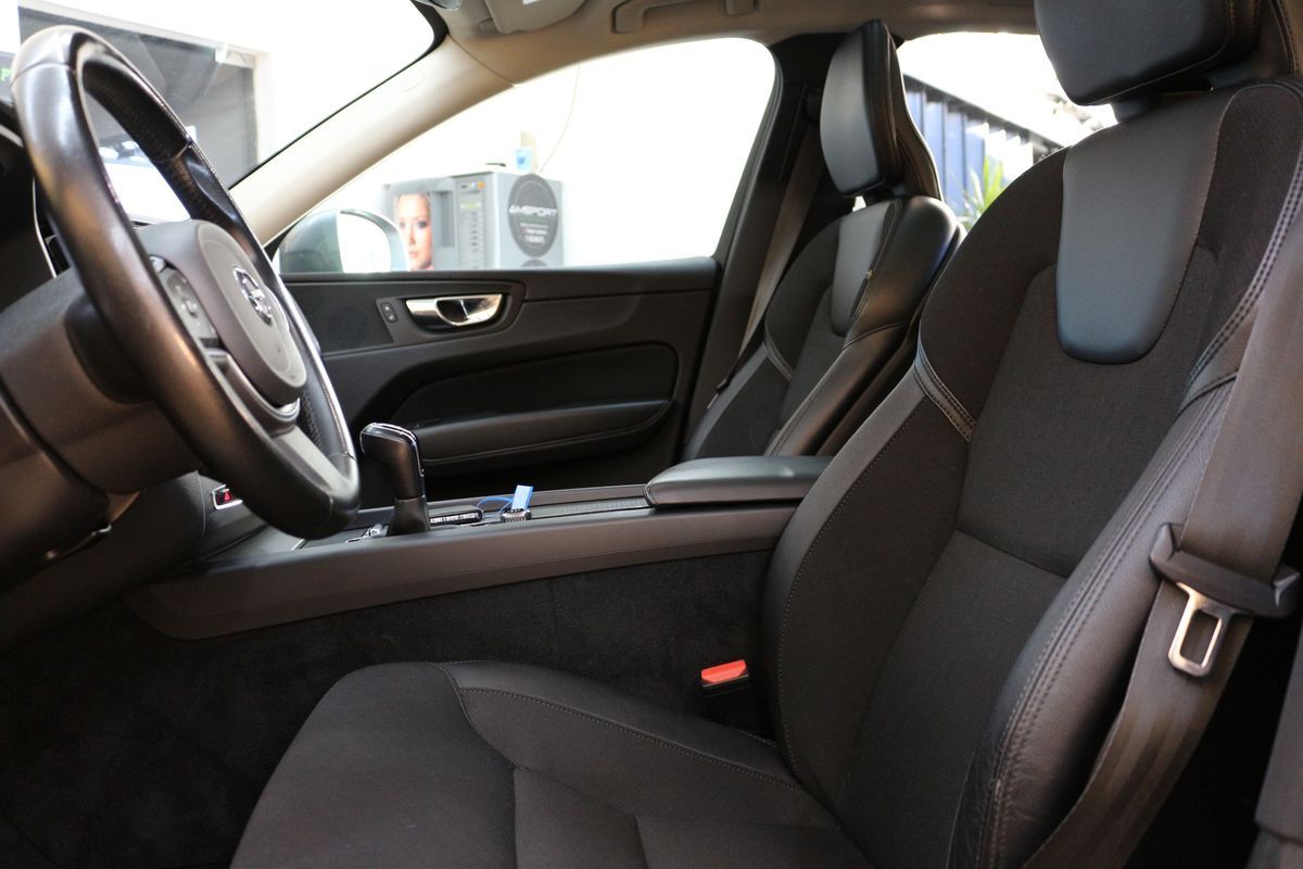 volvo-xc40-2020-diesel-1969cc