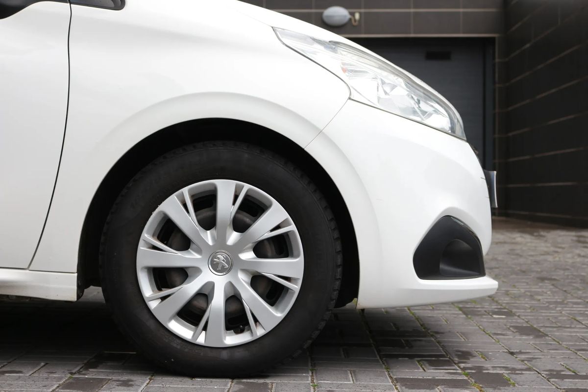 peugeot-208-2019-diesel-1461cc