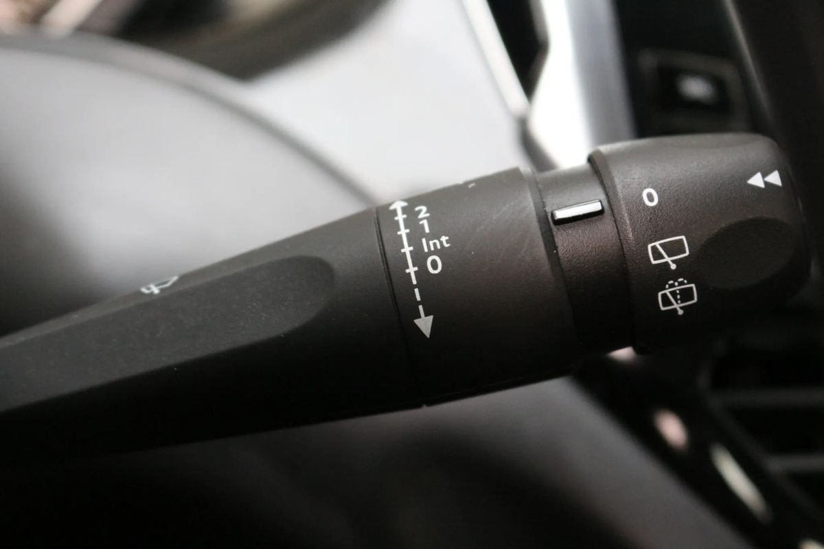 peugeot-208-2019-diesel-1461cc